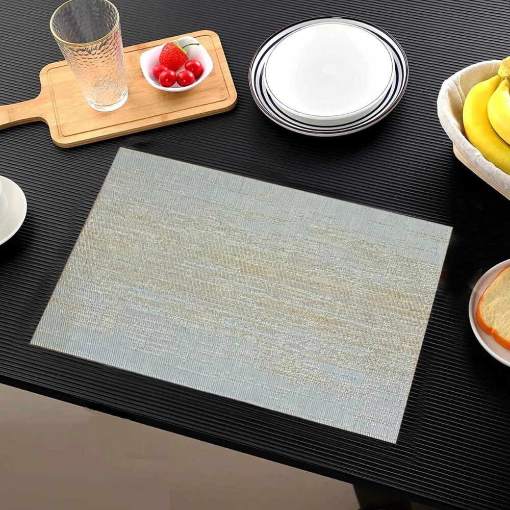 SHINY DINING TABLE MAT